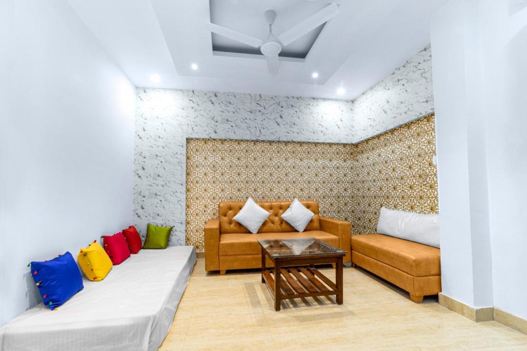 Photo of Livingroom in Tapovan