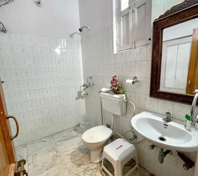 Photo of Bathroom in Paota