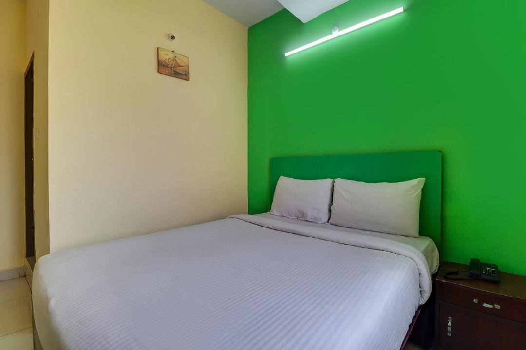 Photo of Bedroom in Teynampet