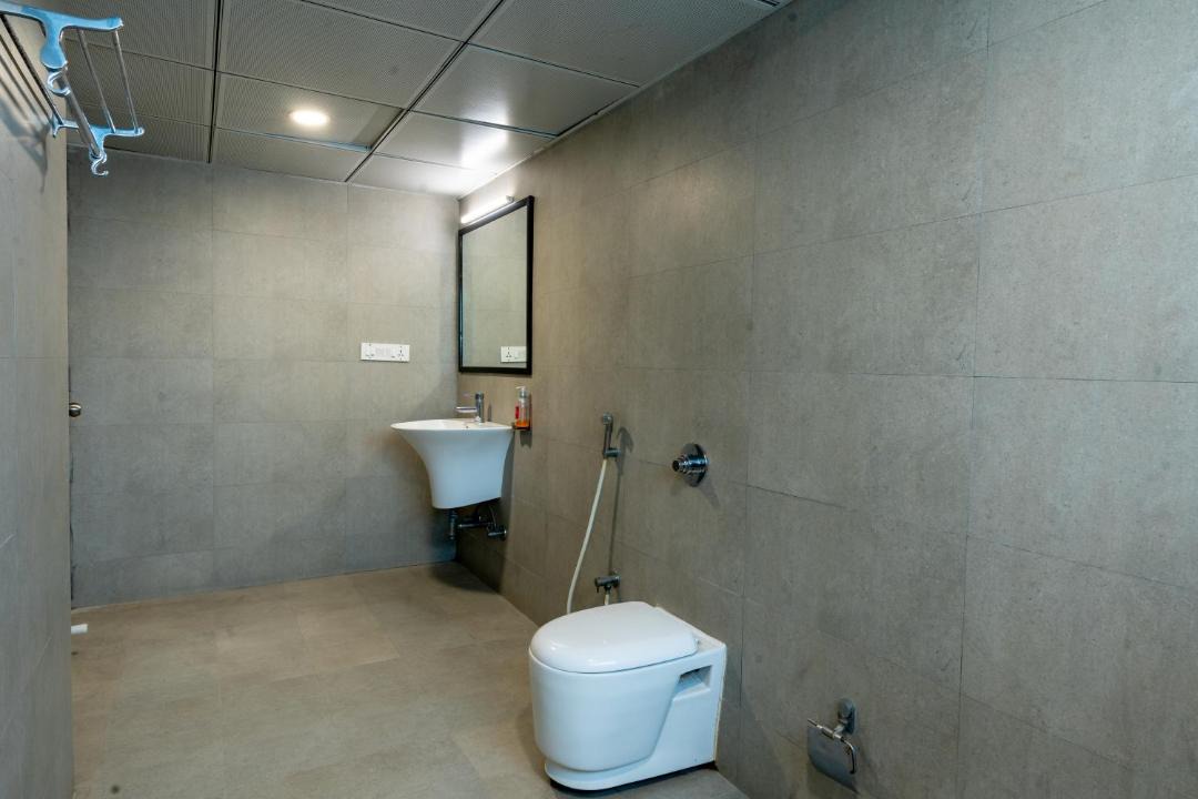 Photo of Bathroom in Jogeshwari West