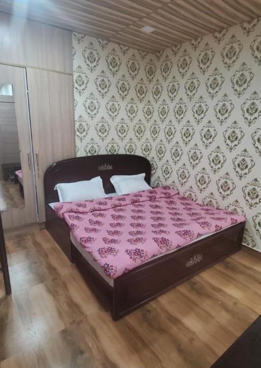 Photo of Bedroom in The Mall Road