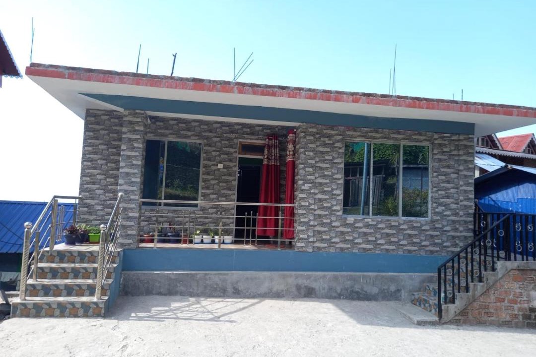 Photo of Buildings in Rishop