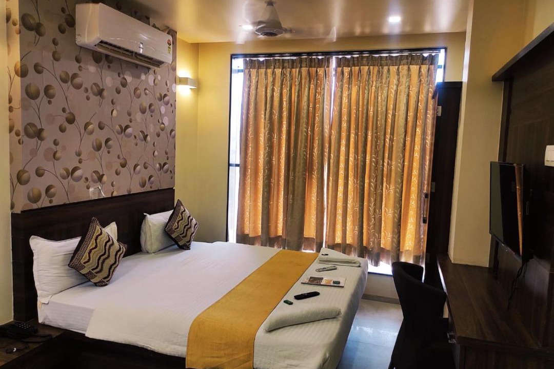 Photo of Bedroom in Satara