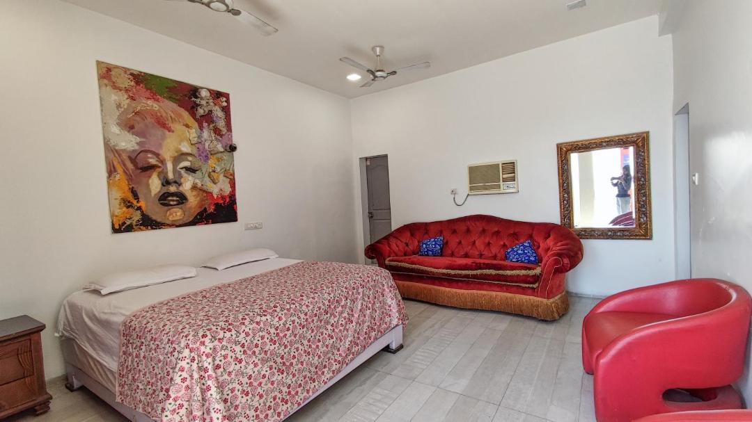 Photo of Bedroom in Aarey Colony