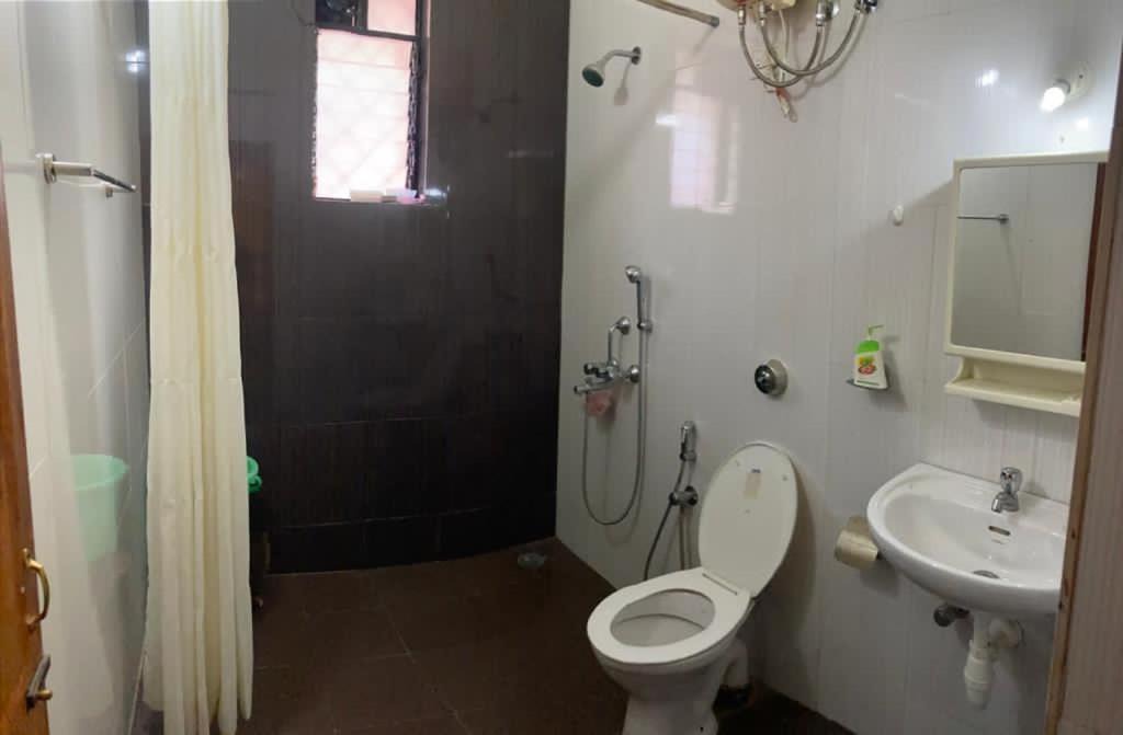Photo of Bathroom in Arossim