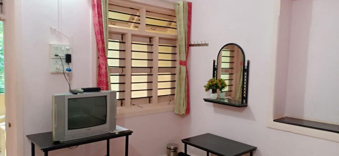 Photo of Livingroom in Ganpatipule