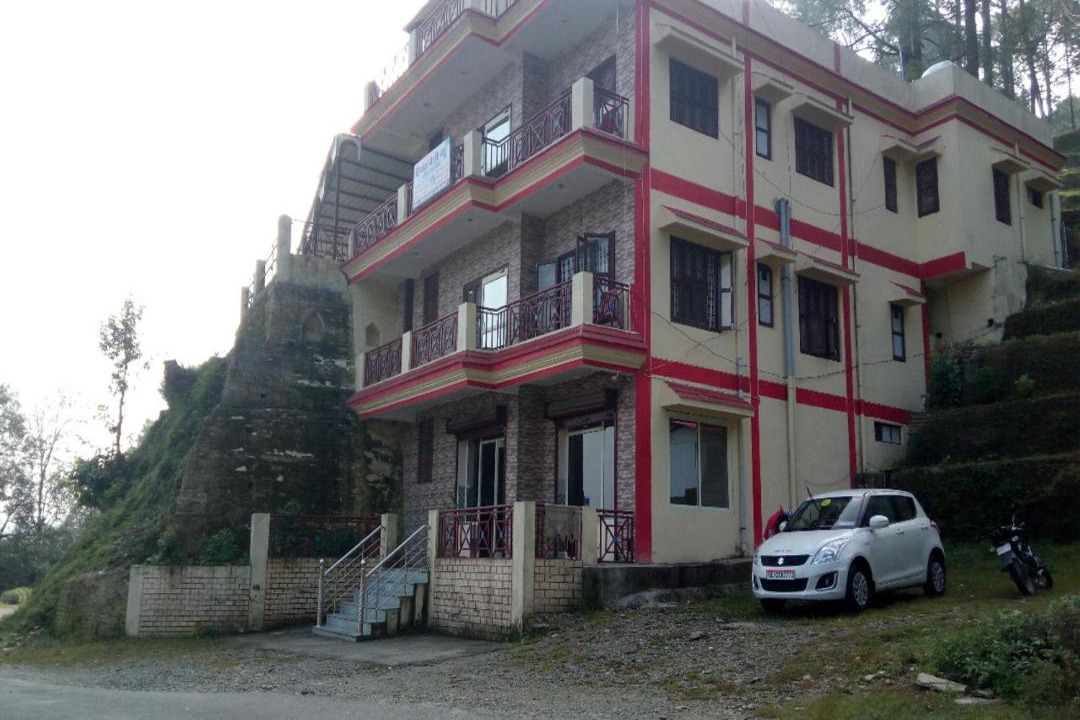 Photo of Buildings in Lansdowne