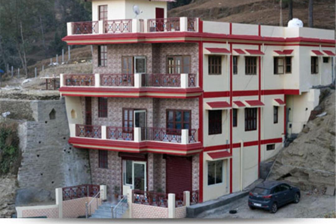 Photo of Buildings in Lansdowne