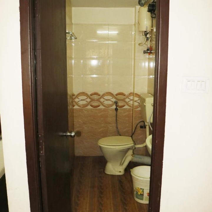 Photo of Bathroom in Mylapore Tiruvallikk