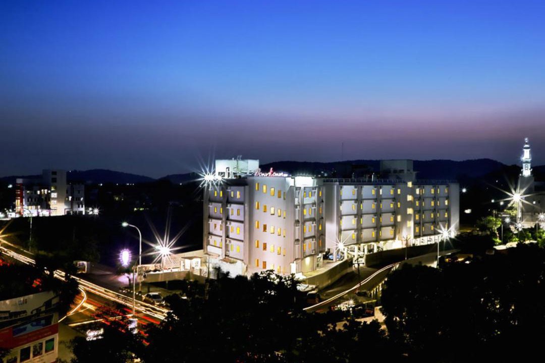 Photo of Buildings in Mahindra World City