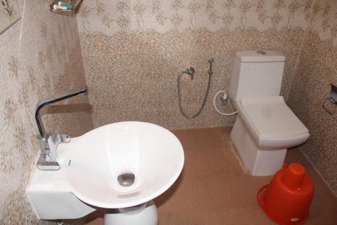 Photo of Bathroom in Ramakkalmedu