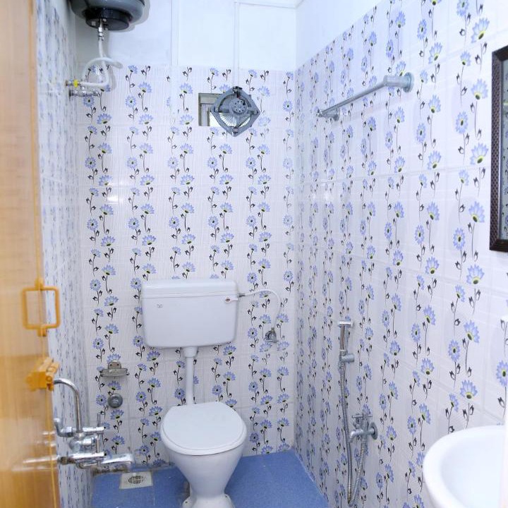 Photo of Bathroom in Teynampet