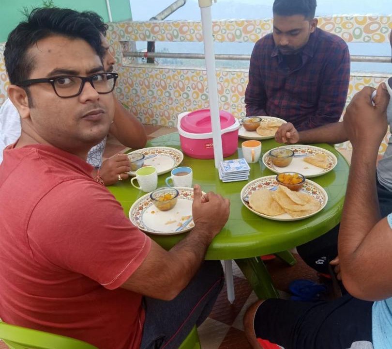 Photo of Human In Picture in Darjeeling