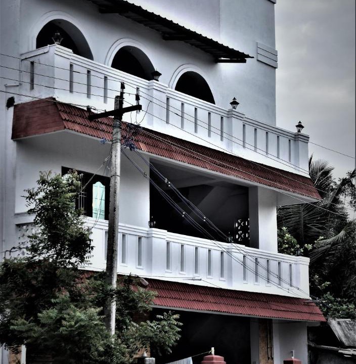 Photo of Buildings in Mahabalipuram Beach