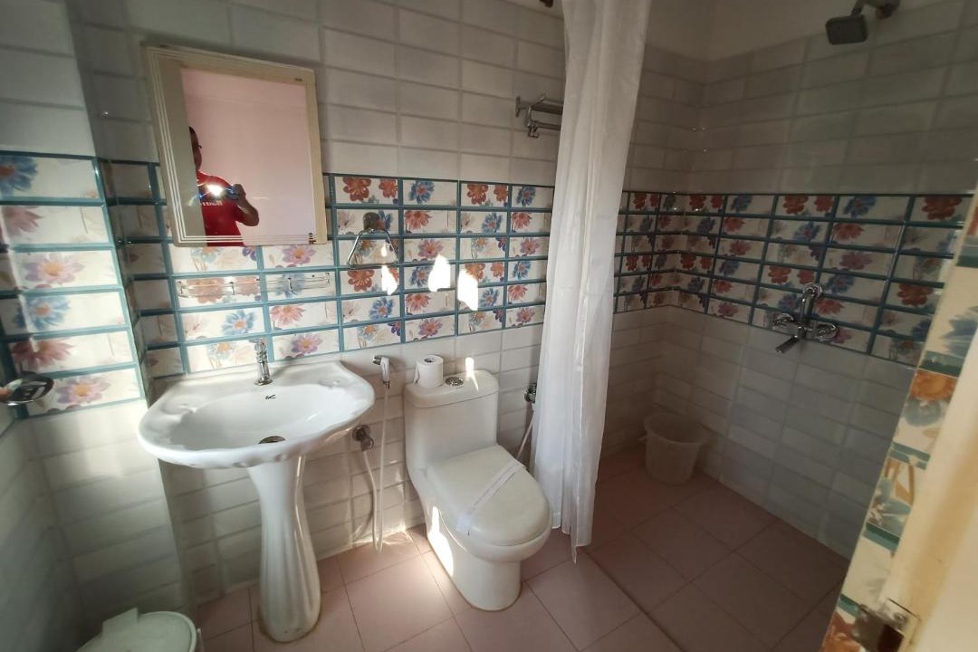 Photo of Bathroom in Daronda