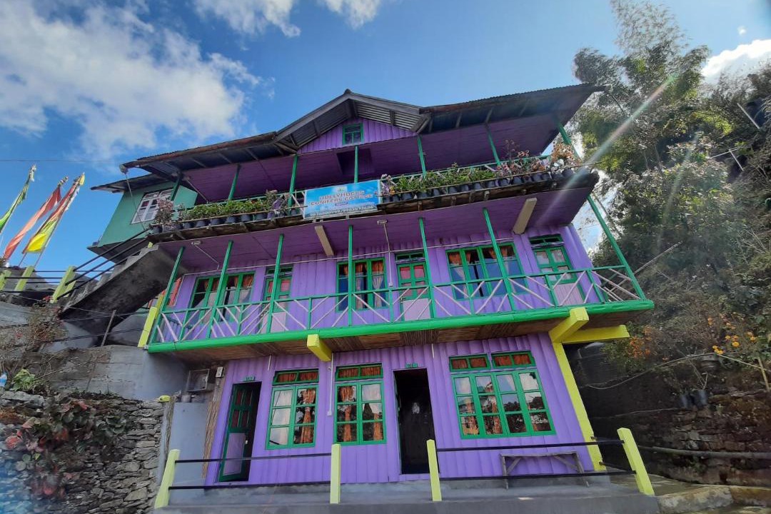 Photo of Buildings in Rishop