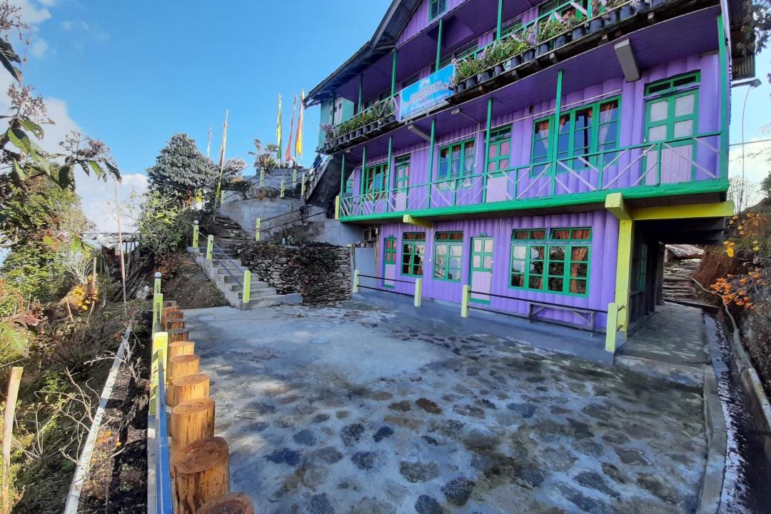 Photo of Buildings in Rishop