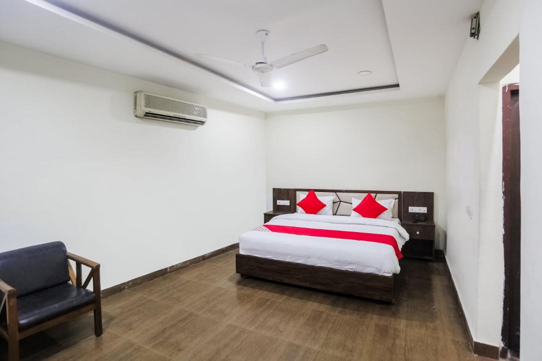 Photo of Bedroom in Raigarh