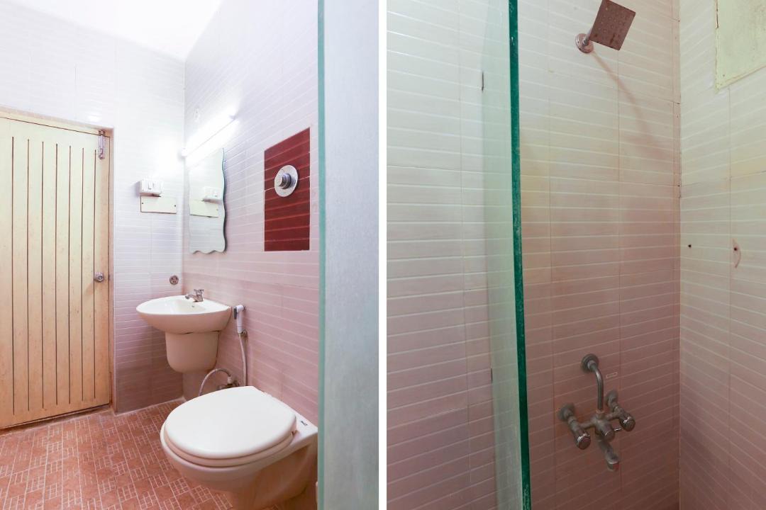 Photo of Bathroom in Mahabalipuram Beach
