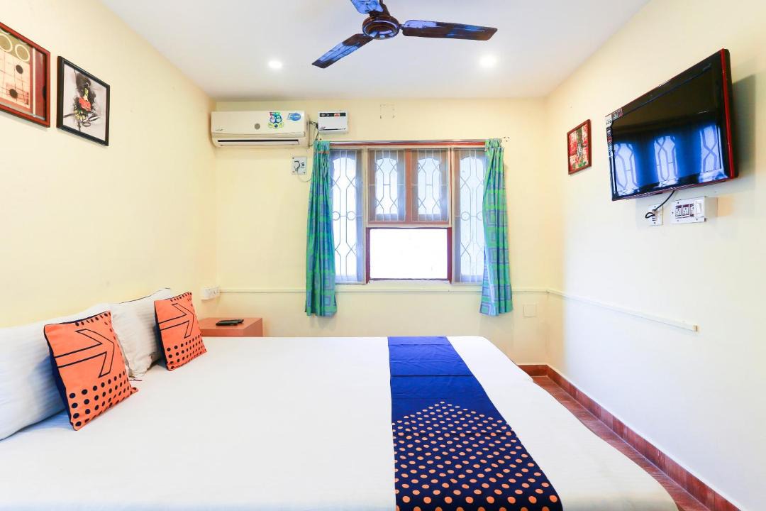Photo of Bedroom in Mahabalipuram Beach