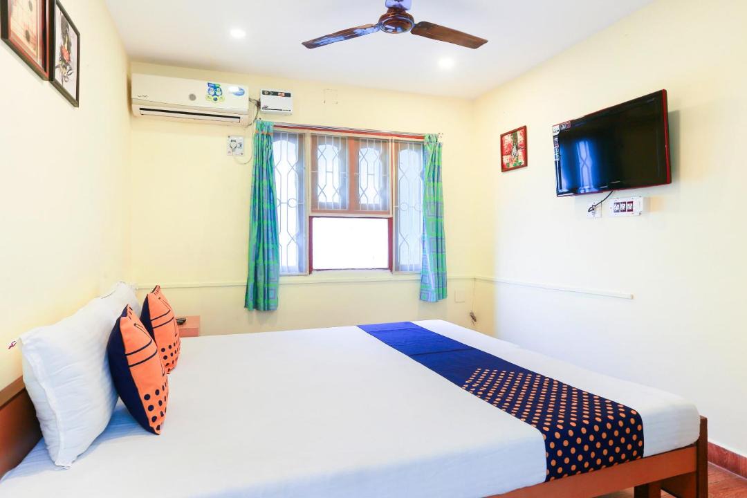 Photo of Bedroom in Mahabalipuram Beach