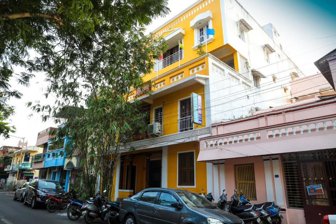 Photo of Buildings in Kalapettai