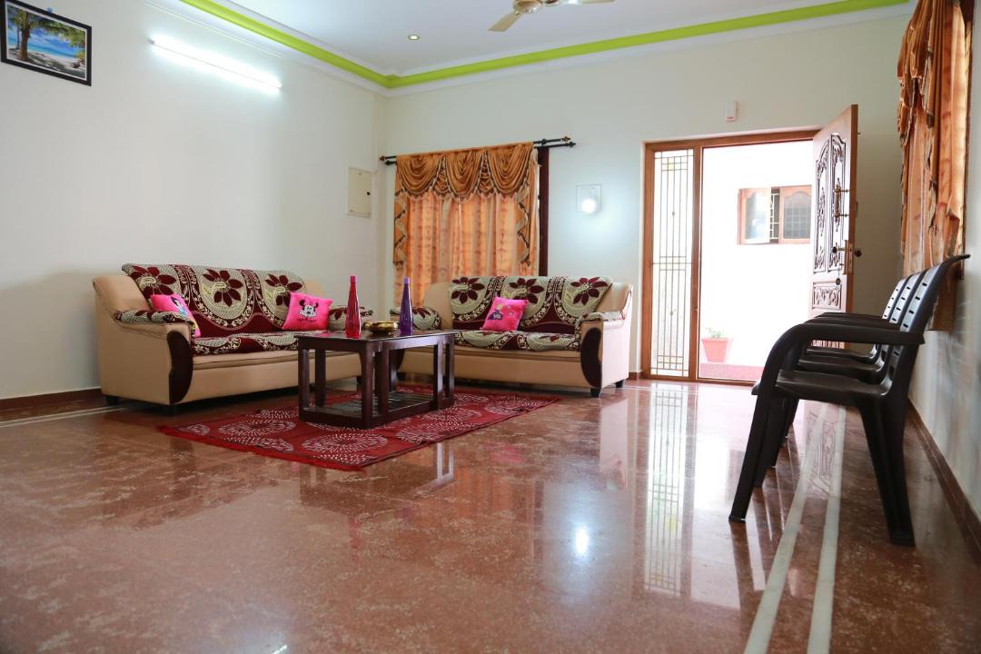 Photo of Livingroom in Saravanampatty