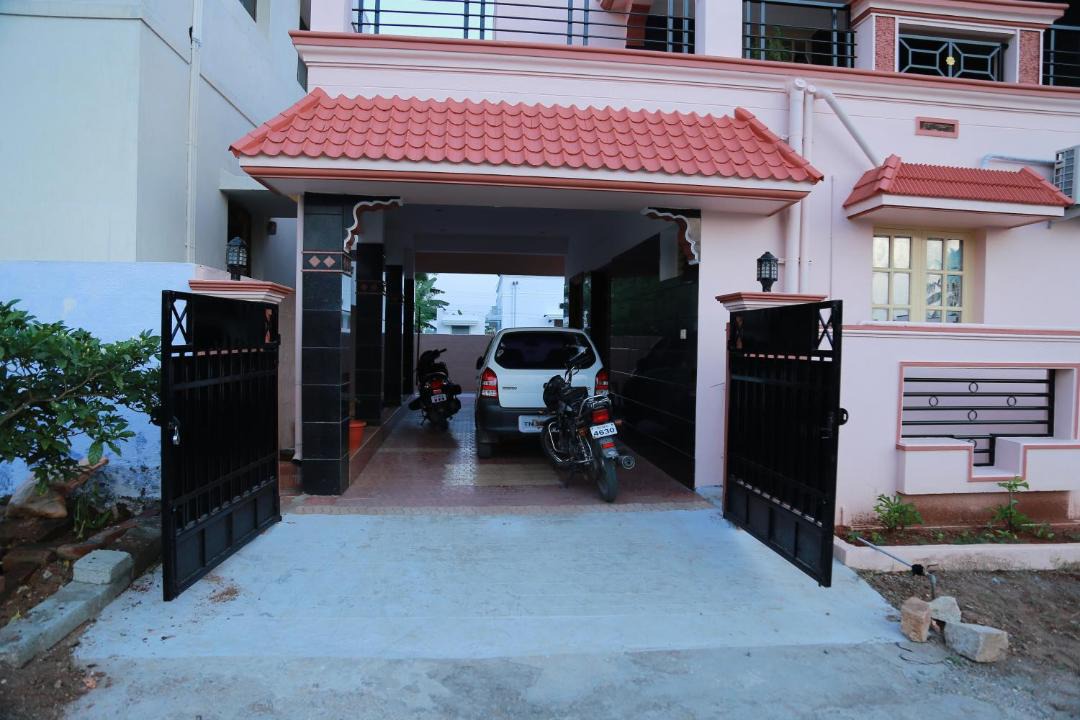 Photo of Buildings in Saravanampatty
