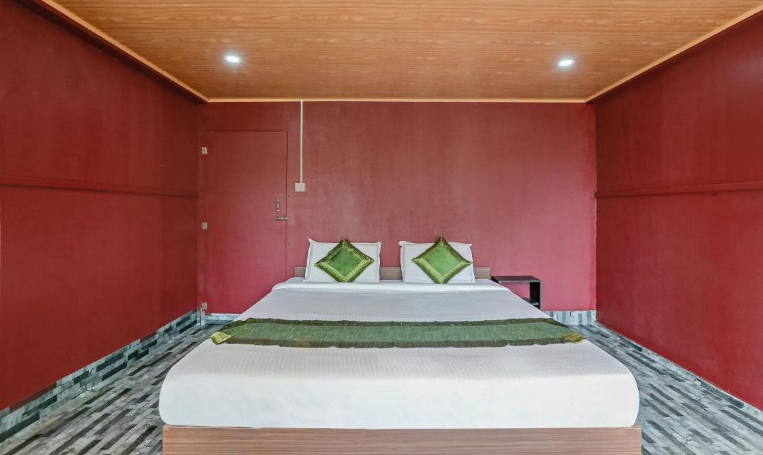 Photo of Bedroom in Somvarpet