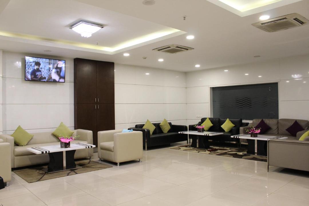 Photo of Livingroom in Thane West