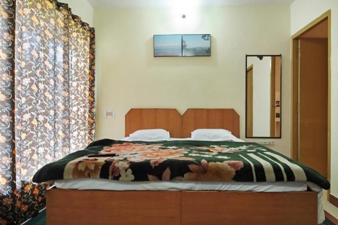 Photo of Bedroom in Pangot