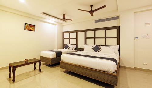 Comfort Triple Room, City View