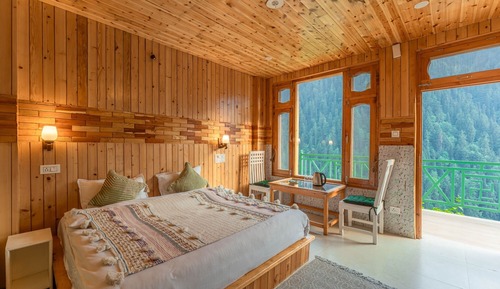 Budget Double Room With Shared Balcony