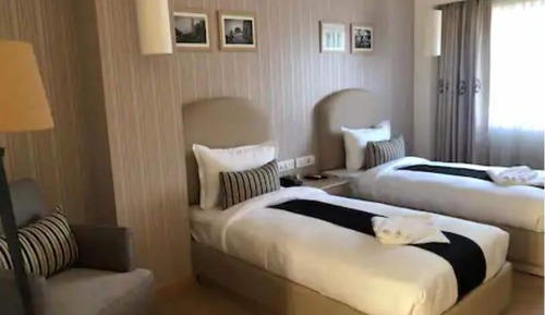 Premier Twin Room