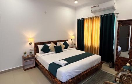 Double Room with Mountain View