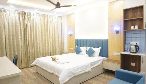 Deluxe Double Room with Balcony