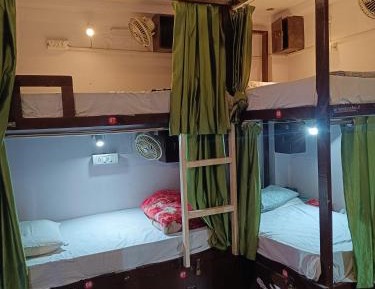 Bed in 8-Bed Mixed Dormitory Room