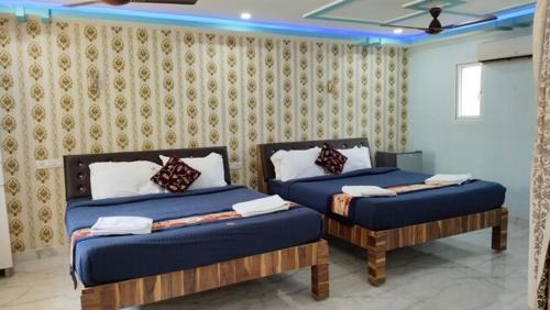 Suite with Pool View