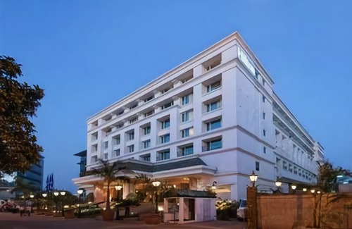Mumbai Hotel | Hilton Mumbai International Airport Hotel