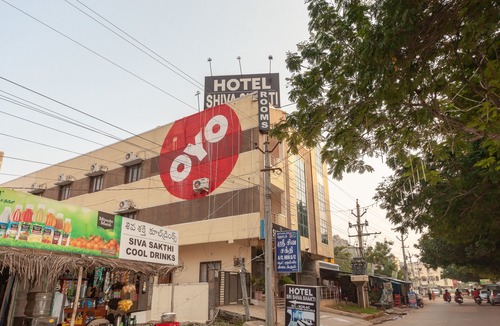 Srikalahasti Hotel | OYO 26862 Hotel Sri Shiva Shakti