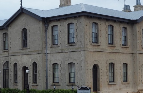Port Macdonnell Hotel | The Customs House B&B