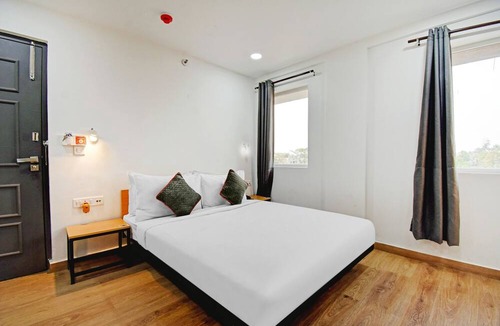 Dumdum House | Super OYO Townhouse 75779 The Royal